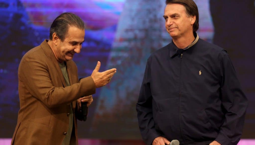 Resultado de imagem para malafaia assinaturas