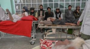 caos saúde afeganistão