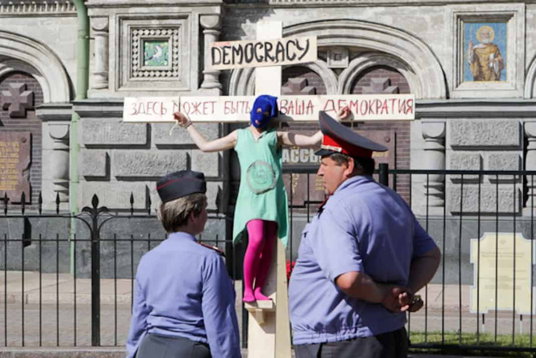 raspyatie pussy riot 8 (1)